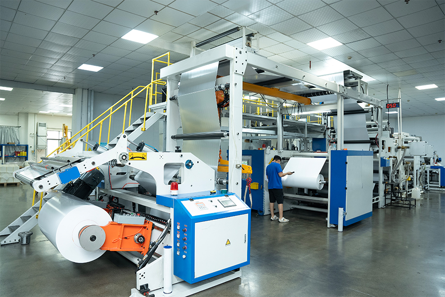 Błyszczący srebrny PP