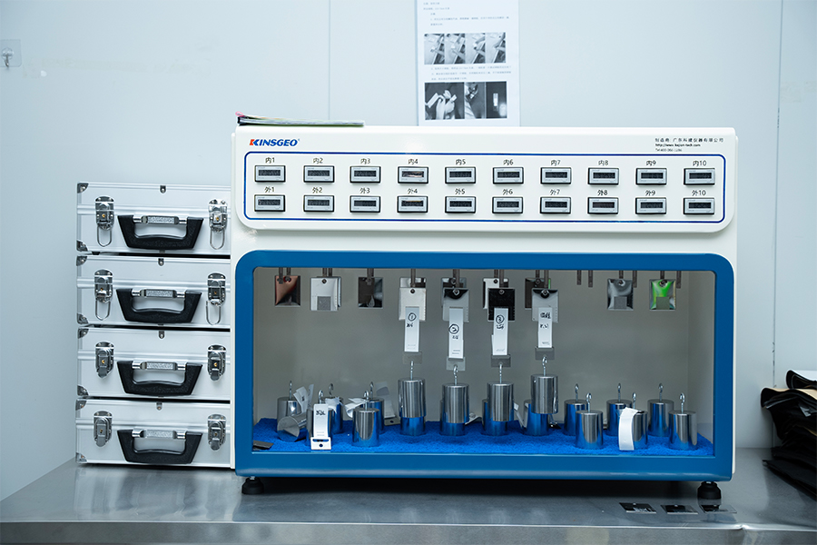 Błyszczący biały PP