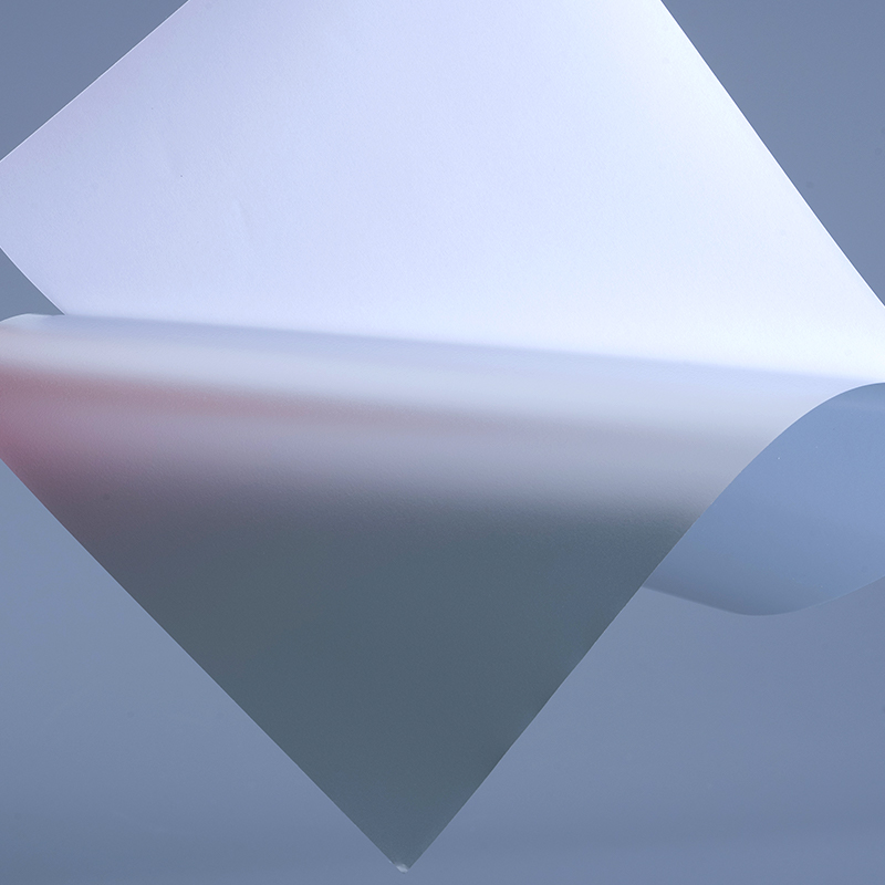 Matowa srebrna folia PET o grubości 50 mikronów z wodnym klejem akrylowym do druku atramentowego UV