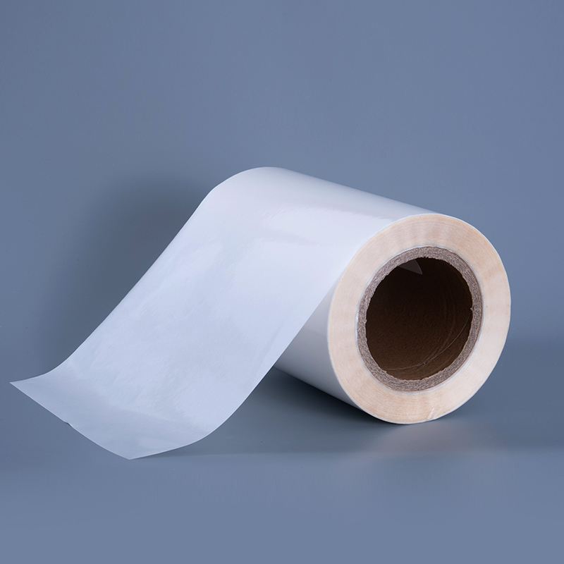 Przezroczysta folia PET o grubości 25 mikronów z usuwalnymi, samoprzylepnymi przezroczystymi etykietami poliestrowymi