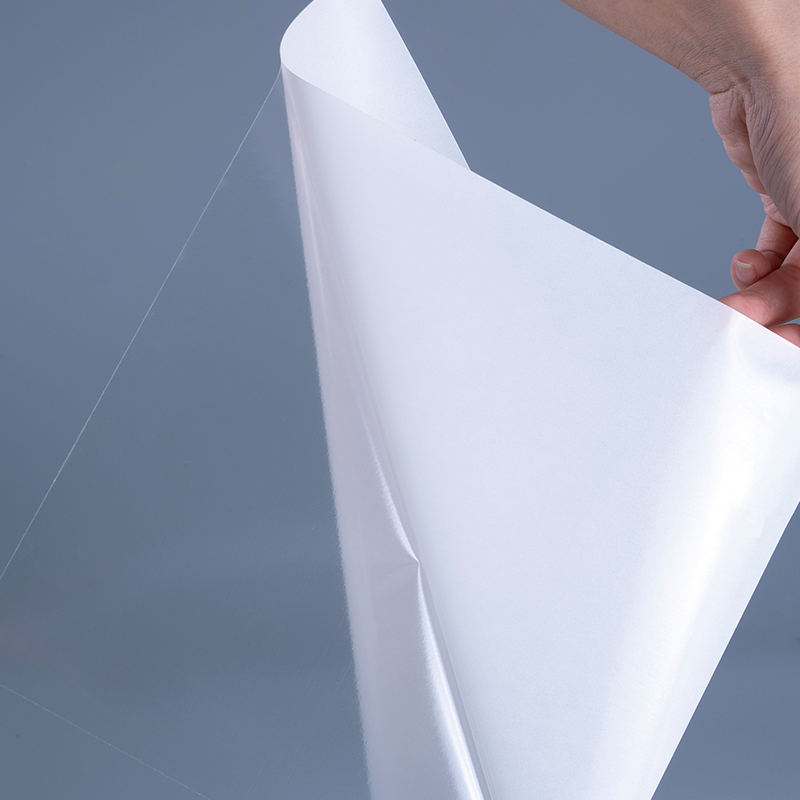 50-mikrometrowa przezroczysta samoprzylepna folia poliestrowa, naklejka winylowa z nadrukiem etykieta Jumbo Roll