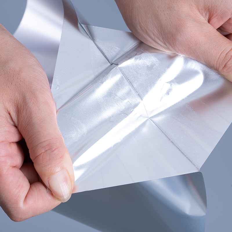 Samoprzylepna matowa srebrna folia PET do drukarek atramentowych