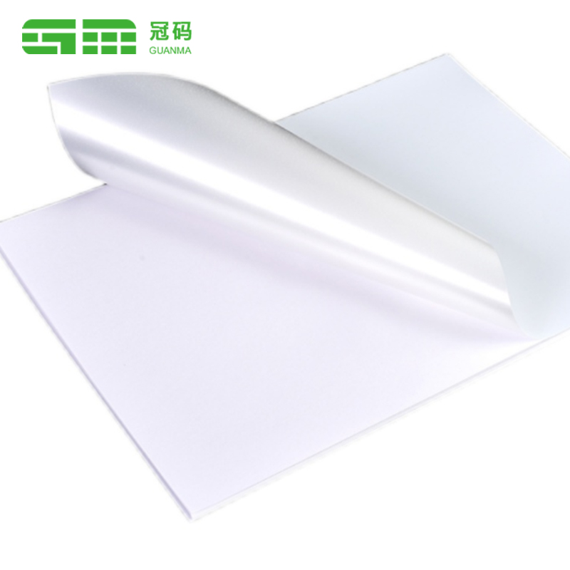 Mocniejsze samoprzylepne etykiety na baterie Wodoodporne rolki etykiet